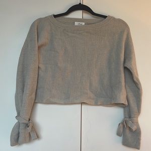 Aritzia’s Wilfred Baylen Cropped Sweater XXS - Light Grey